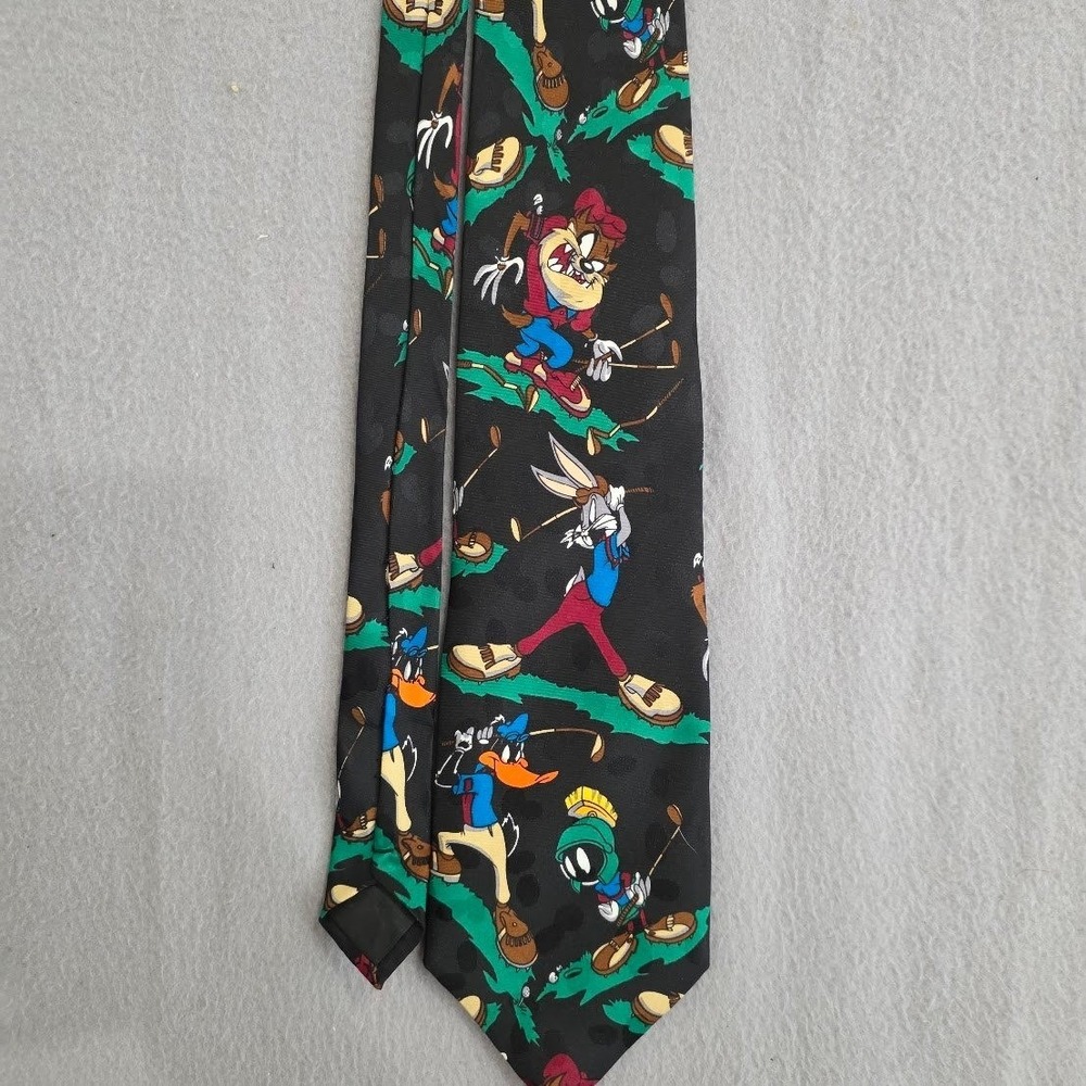 Vintage 1995 Looney Tunes Golf Tie Bugs Bunny Daffy Duck Taz Marvin Martian 90s